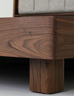 Cama Mescato Trra de madera nogal king size