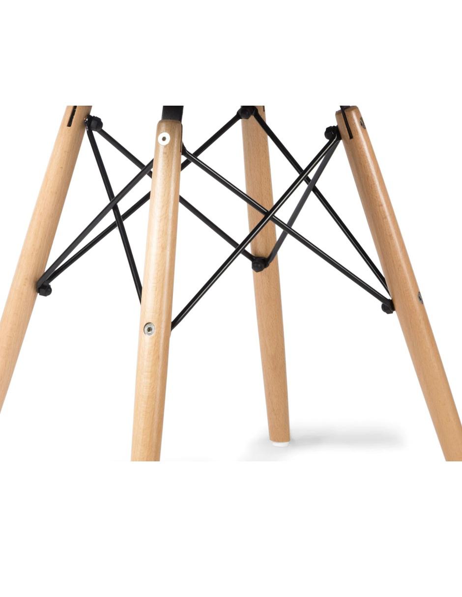 Silla Eames Lottus de plástico 4