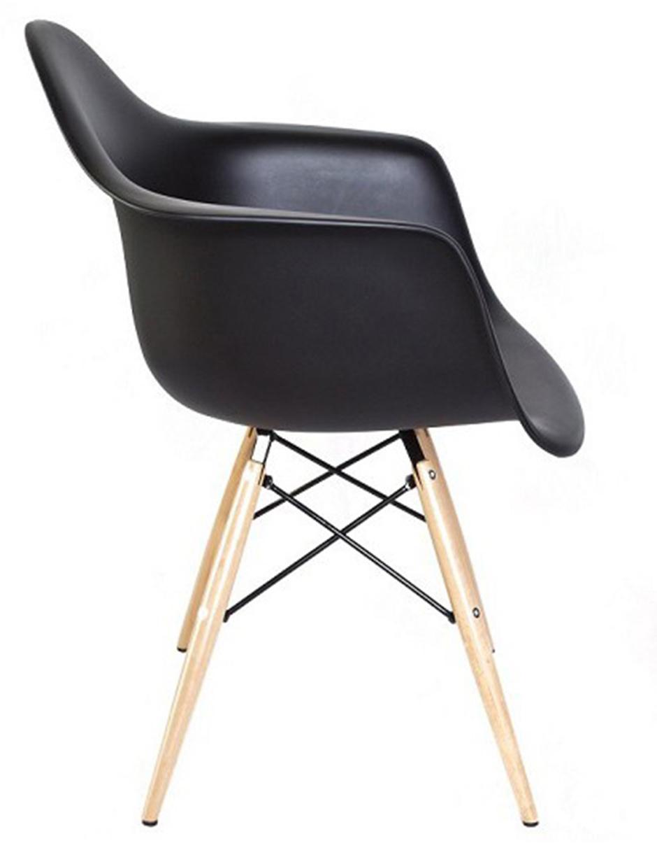 Silla Eames de plástico 3