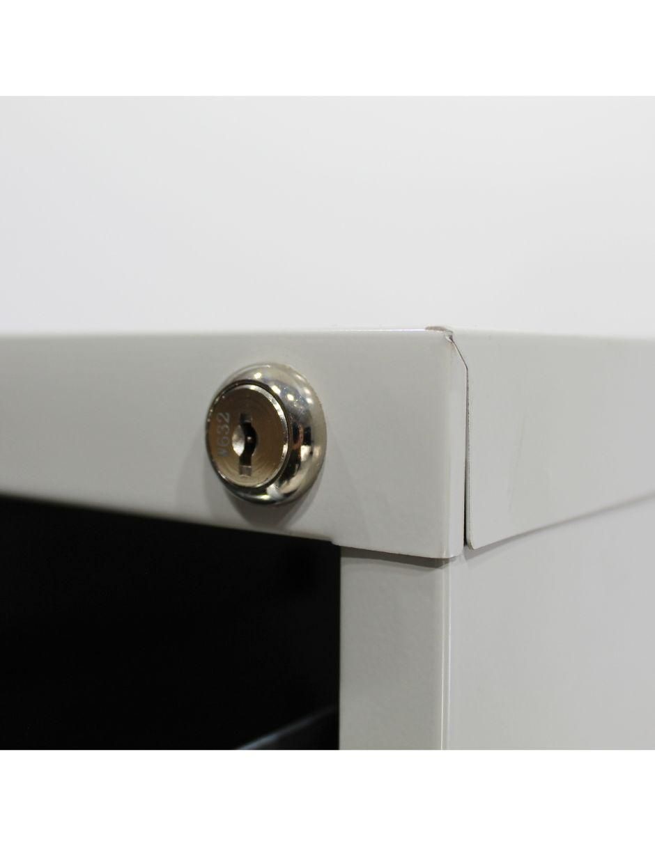 Gabinete de metal 3