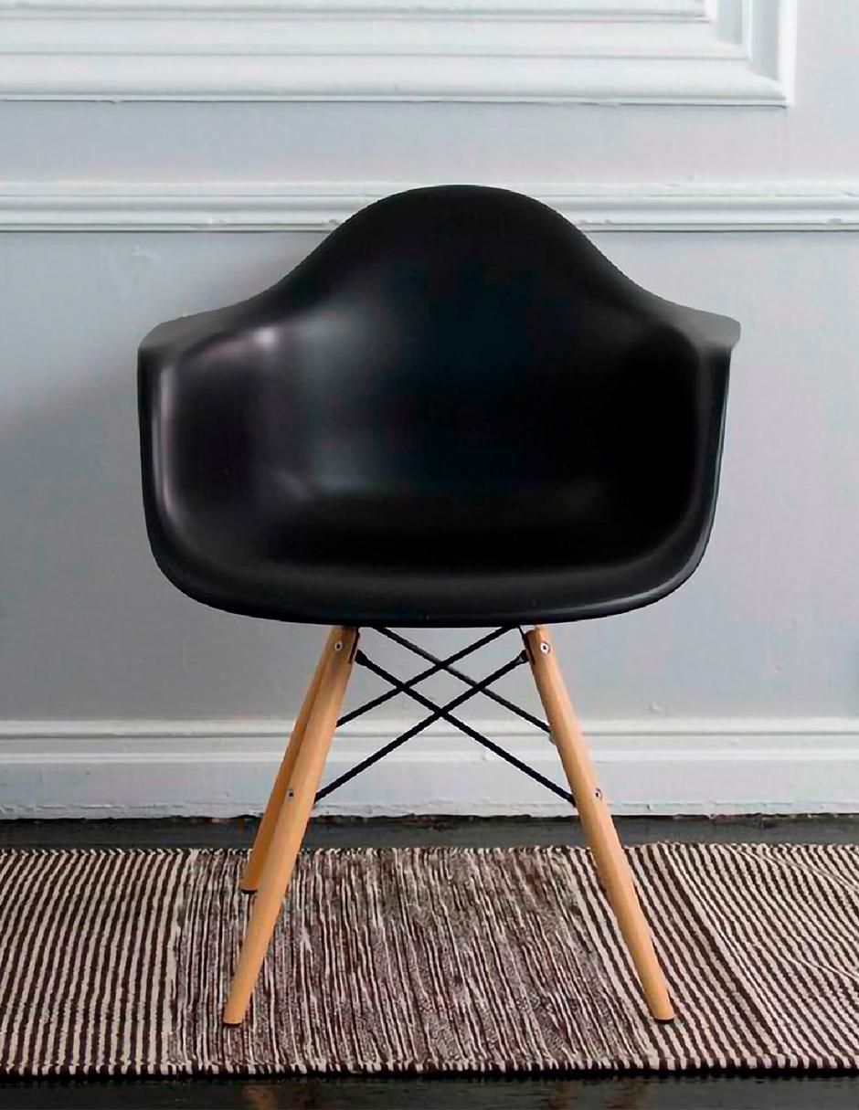 Set de 4 sillas Eames de plástico 6