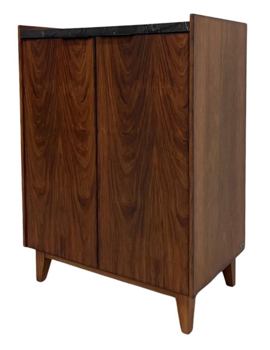 Cantina Moka de madera 10