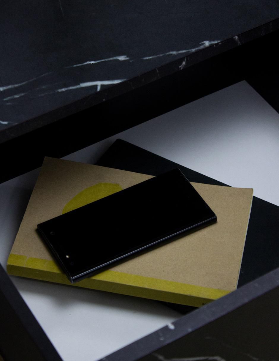 Buro Mozza Black 4
