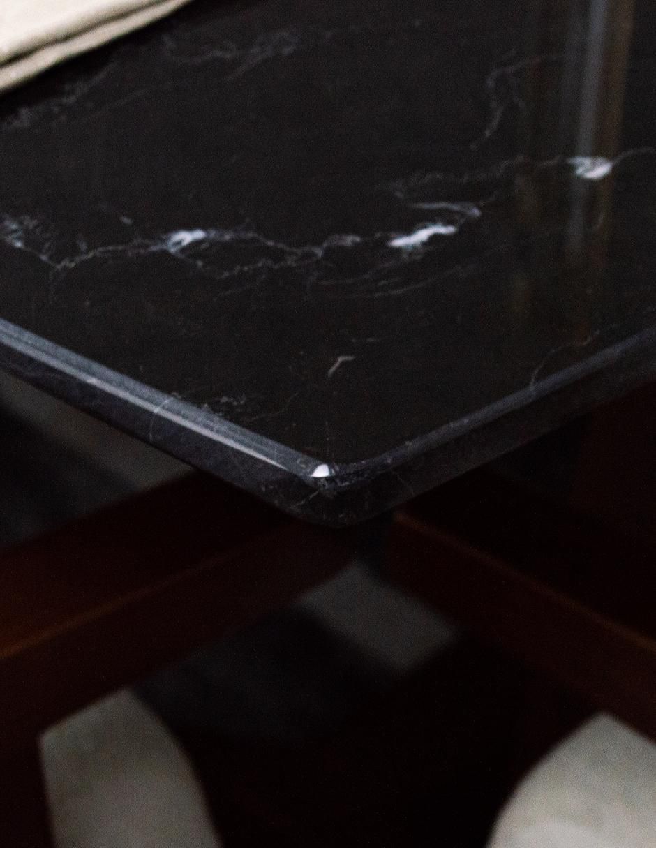 Comedor para 6 personas de mármol 9
