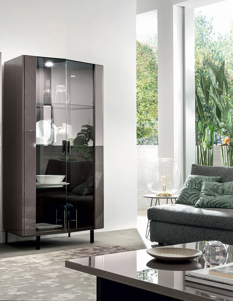 Vitrina Olimpia de chapa madera eucalipto 2