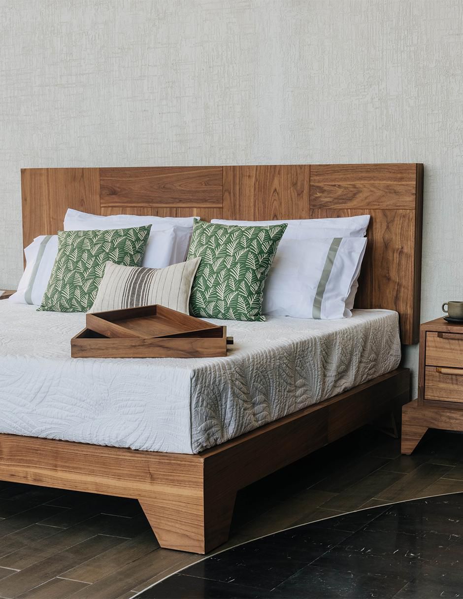 Cama Vintage de madera nogal king size