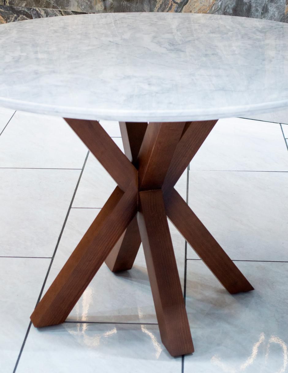 Mesa de comedor de madera y mármol 3