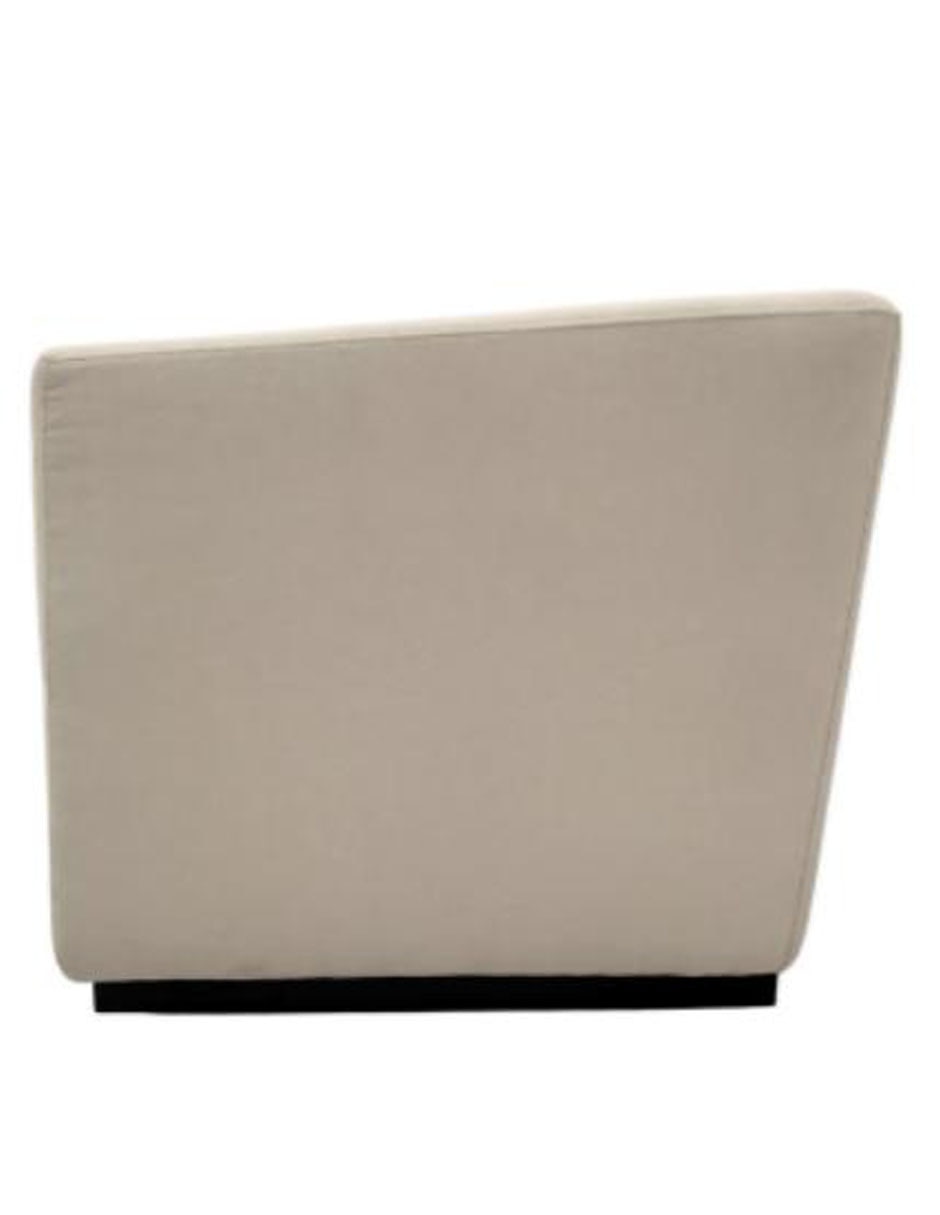 Love seat 3
