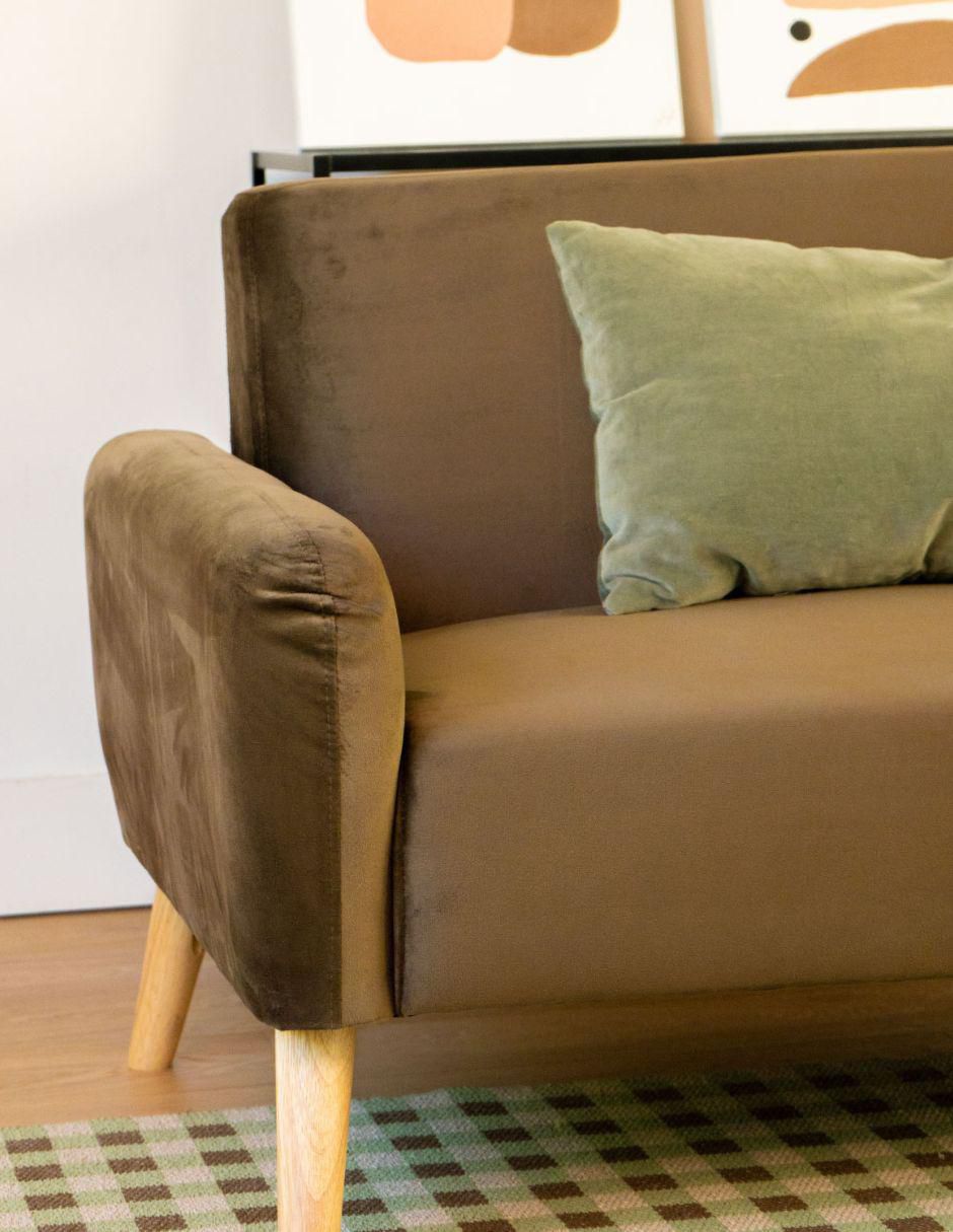 Love seat 8