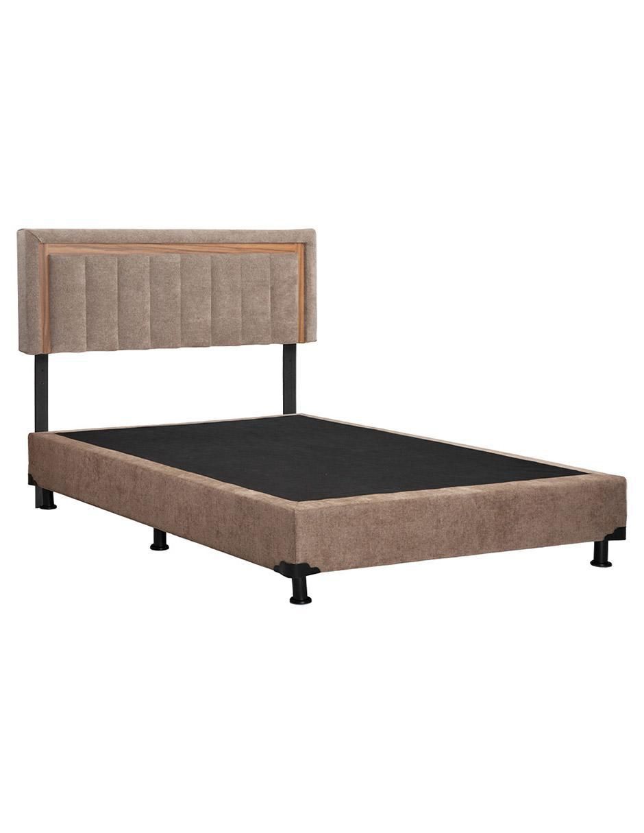 Cama de madera y tela 3